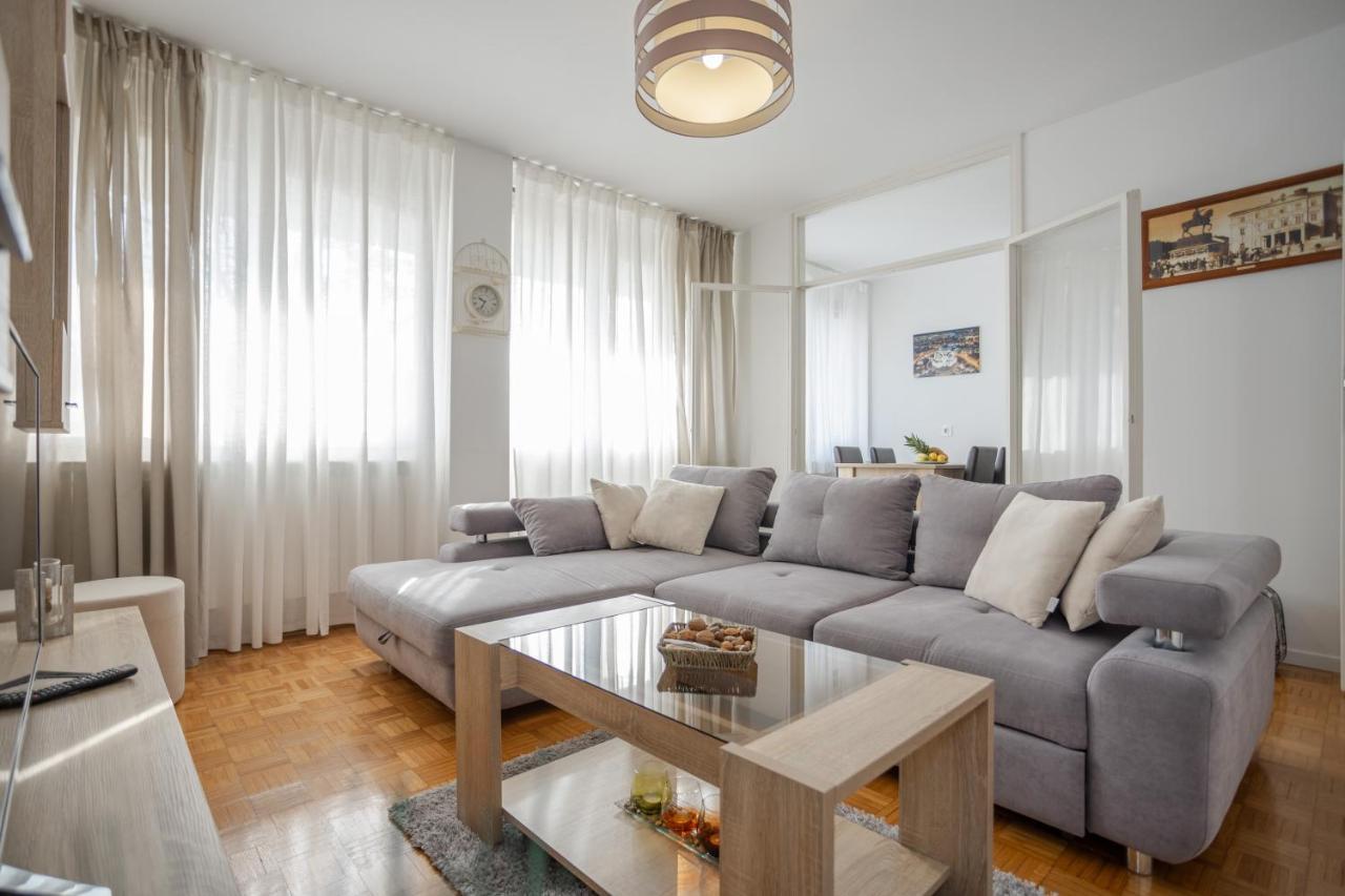 Apartment Sara Belgrad Zewnętrze zdjęcie